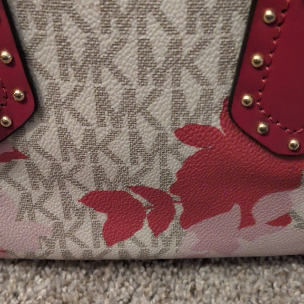 Michael Kors Pink and Cream Satchel - Picture 3 of 16